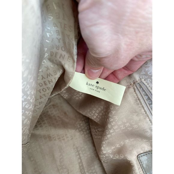 Kate Spade patent leather tote handbag- beige - tan - Picture 6 of 16